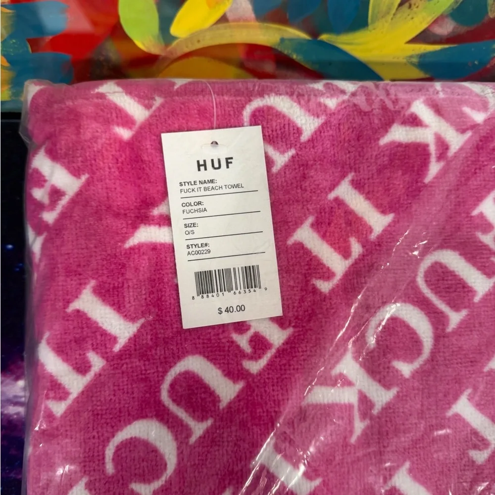 HUF F*** IT Fuchsia Logo Beach Towel